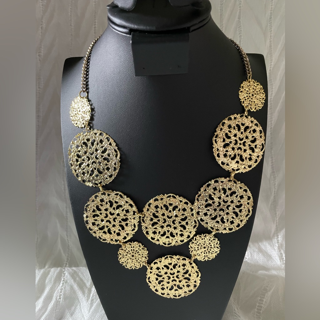 Gold Tone Large Round Disc Bib Necklace With Lobster Clasp